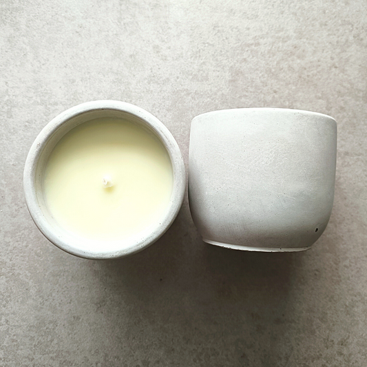 Inspiriting - Lemongrass Blend Concrete Candle