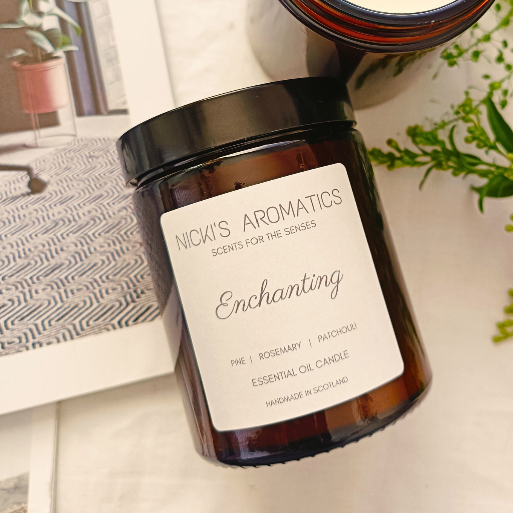 Enchanting - Cosy Citrus Pine Essential Oil Candle