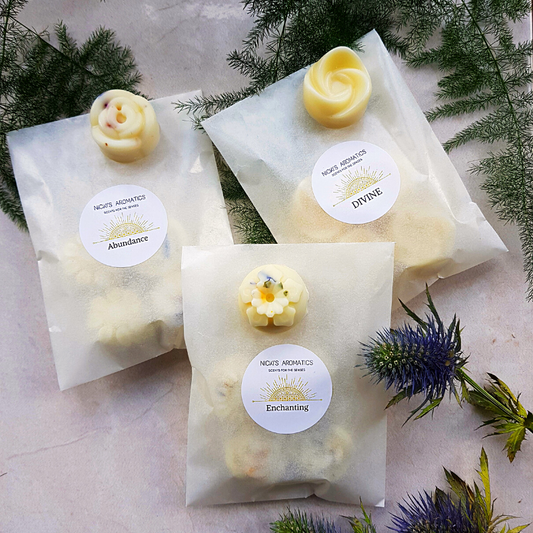 15 natural wax melts in 3 different blends 